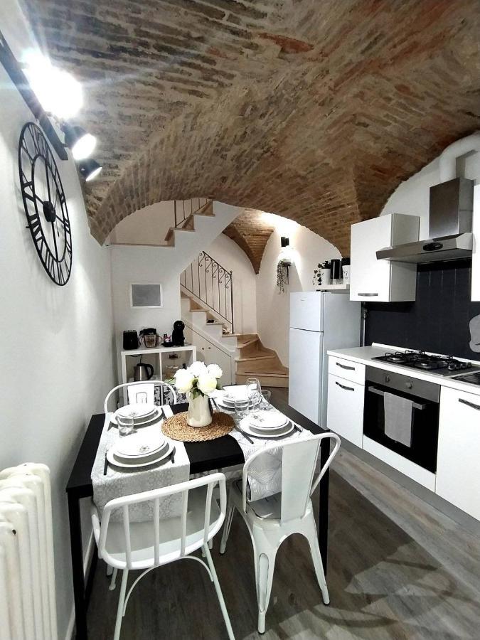 Casa In Centro Storico Vista Gran Sasso Lägenhet Atri Exteriör bild