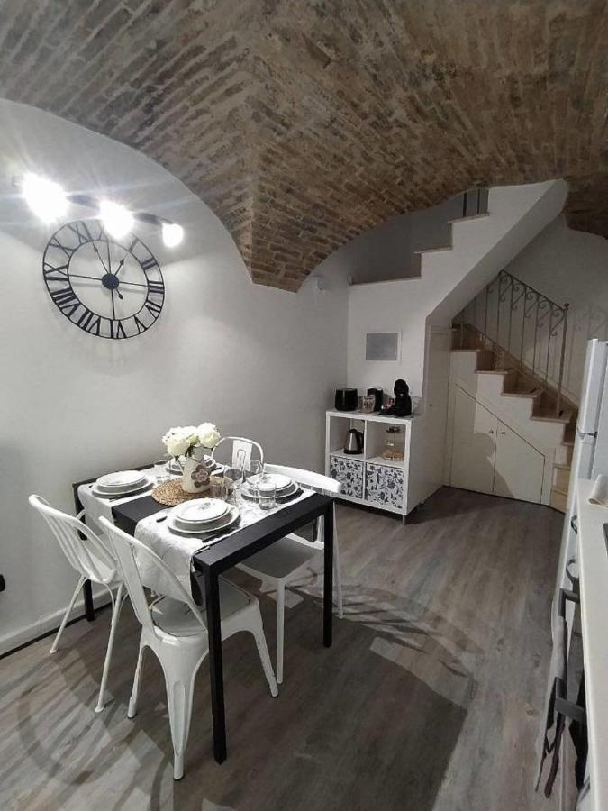 Casa In Centro Storico Vista Gran Sasso Lägenhet Atri Exteriör bild